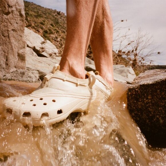 Satisfy x Crocs Classic Clog - BNIB - Size 9 - Bone - Picture 3 of 3